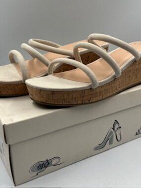 NEW A New Day Shoes  Arrie Minimalist Platform Sandals Women’s 9 ivory NIB